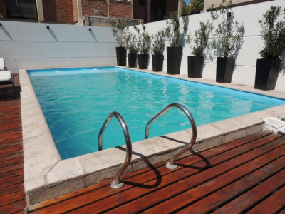 hotel_premium_tower_piscina